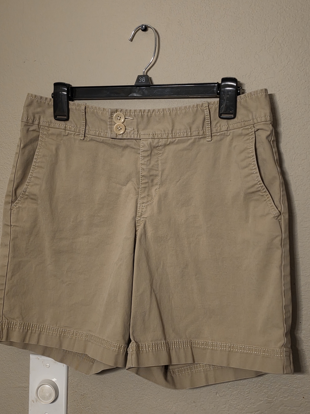Eddie Bauer Women's Tan Chino Shorts